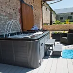 Le Prieure D'hotes Bed & Breakfast 3*